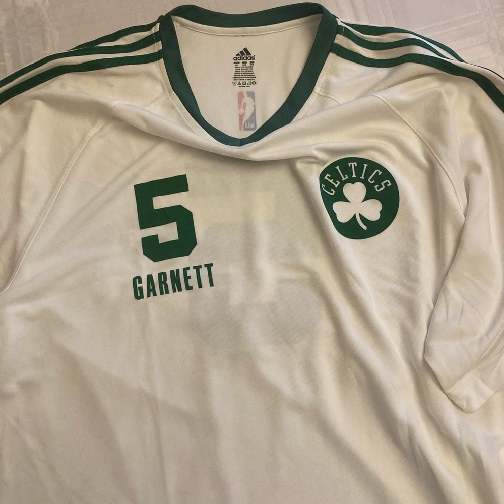 Kevin Garnett shirt
